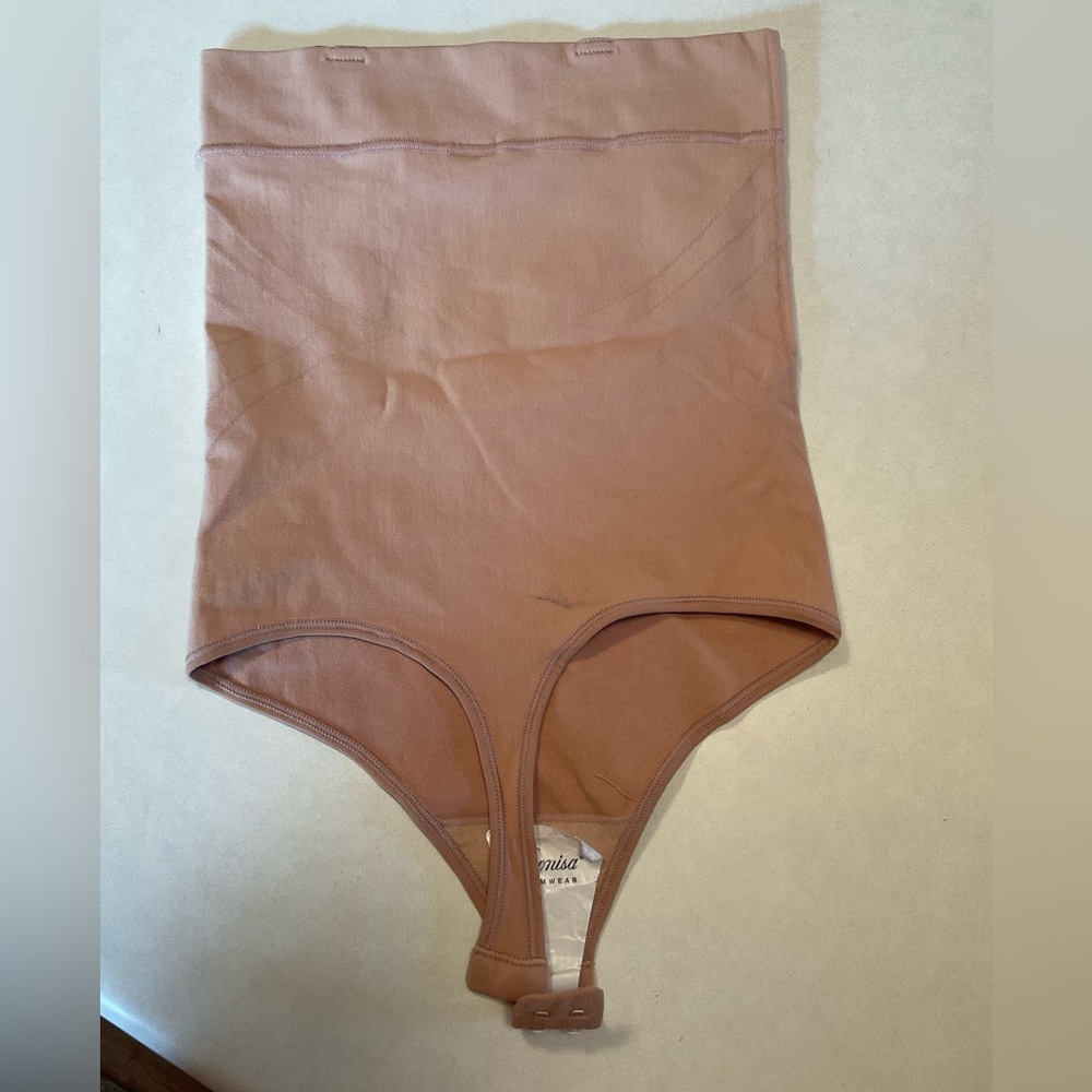 Leonisa Seamless Open-Bust Thong Shaper